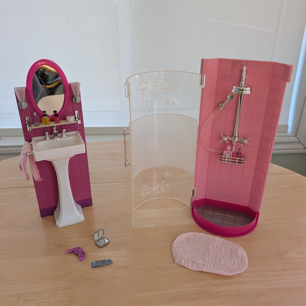 Barbie Bathroom Set with Shower and Sink 2006